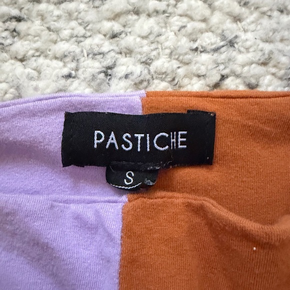 Two-Tone Crop Top in Lavender and Rust - Picture 3 of 3